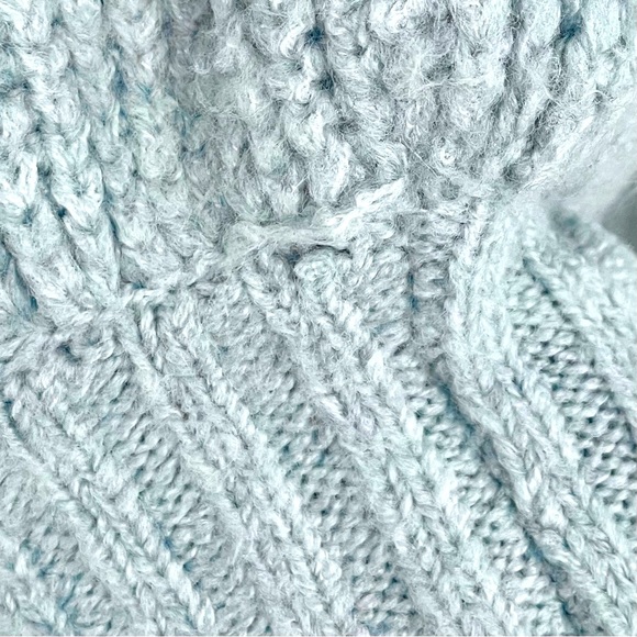A New Day Fuzzy Sweater Size L - Picture 6 of 6